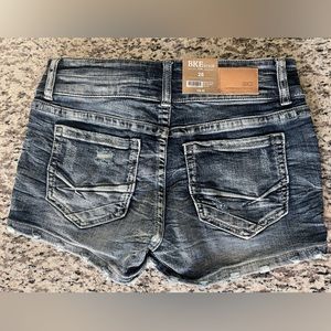 BKE SHORTS ✨((NWT))✨